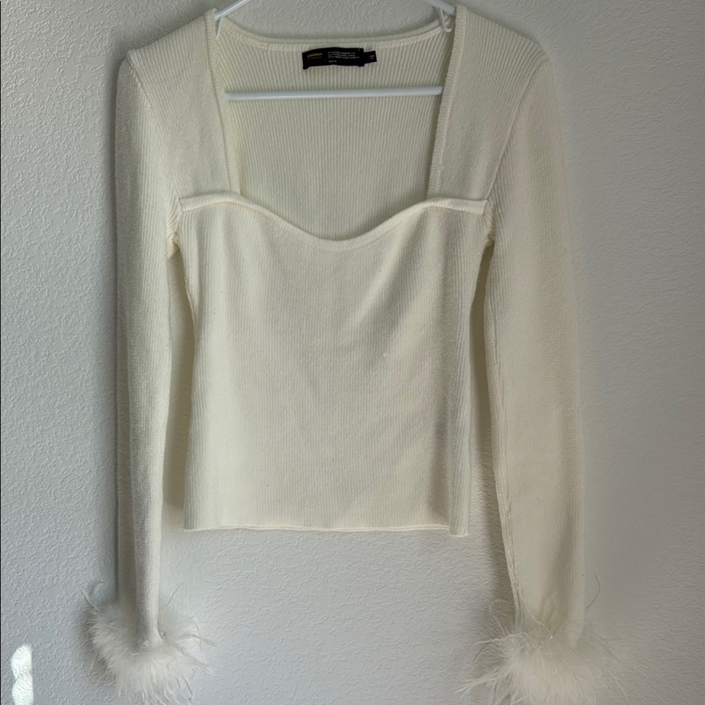 Finesse Cream Fitted Embellished Long Sleeve Blouse - Picture 4 of 9
